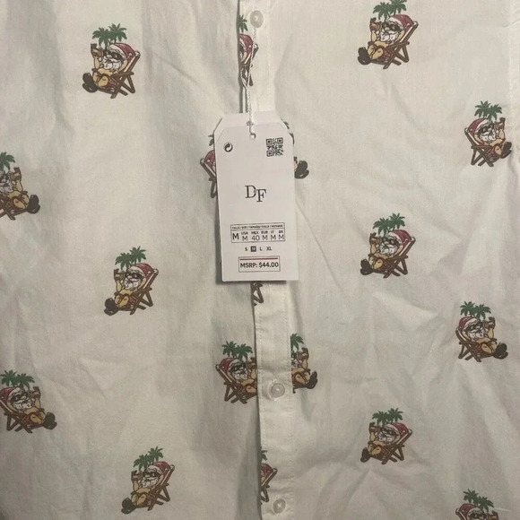 NWT Denim and Flower Short Sleeve Men's Size Med Button Up with Santa Chillin - Picture 3 of 14